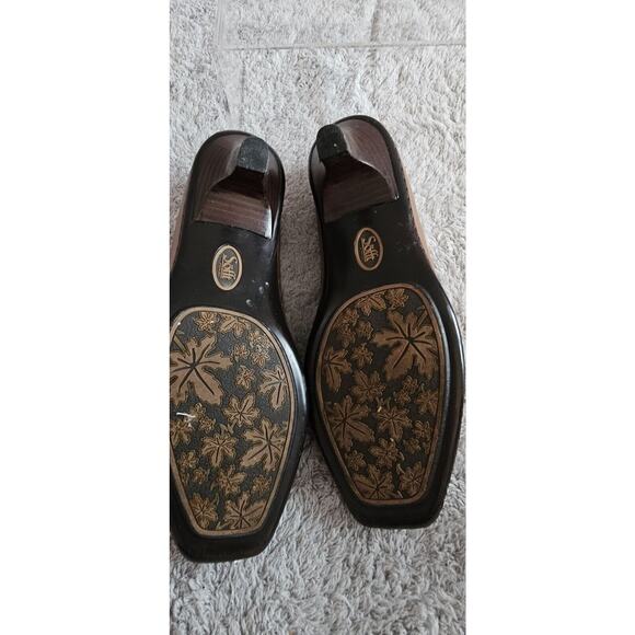 Sofft Heels Womens 8M Classic Slip On Kiltie Pumps Brown Leather Kitten‎ Heels - Picture 5 of 6